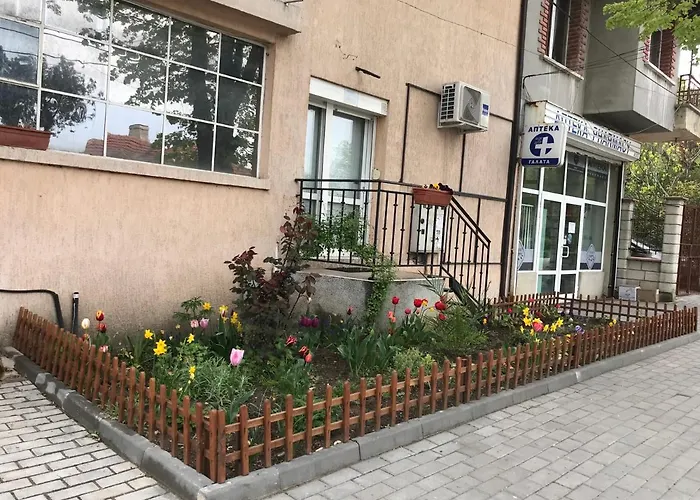 Ssenyange 招待所 3*